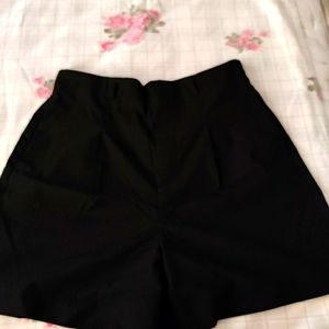 Uniqlo black shorts, size s